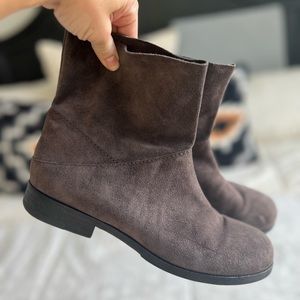 Eileen Fisher Suede Leather Ankle Booties Woman’s Size 9